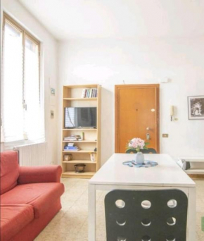 2 bedrooms apartment near metro M1 Marelli 17min from Duomo